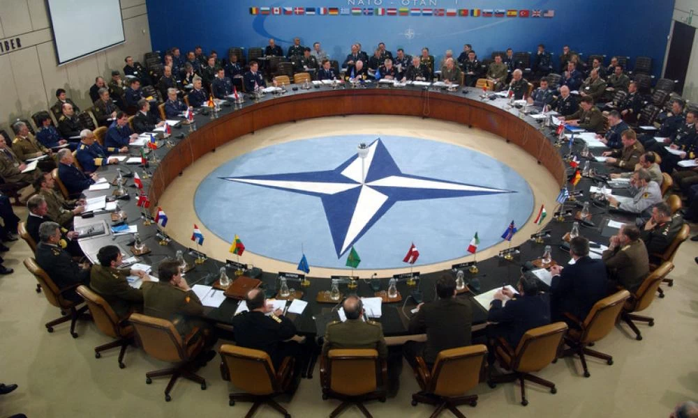 ΝΑΤΟ: Διαψεύδει ότι συγκεντρώνονται στρατεύματα στα σύνορα με τη Λευκορωσία